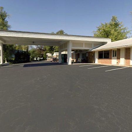 Econo Lodge Oskaloosa Экстерьер фото