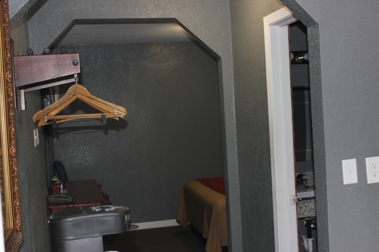 Econo Lodge Oskaloosa Экстерьер фото